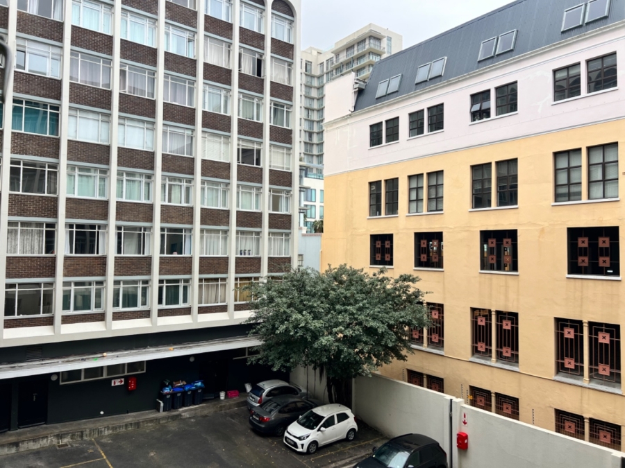 1 Bedroom Property for Sale in Cape Town City Centre Western Cape